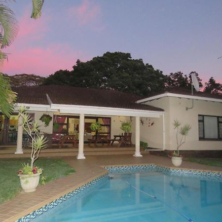 Mdoni House Guest Lodge Port Shepstone Exterior foto